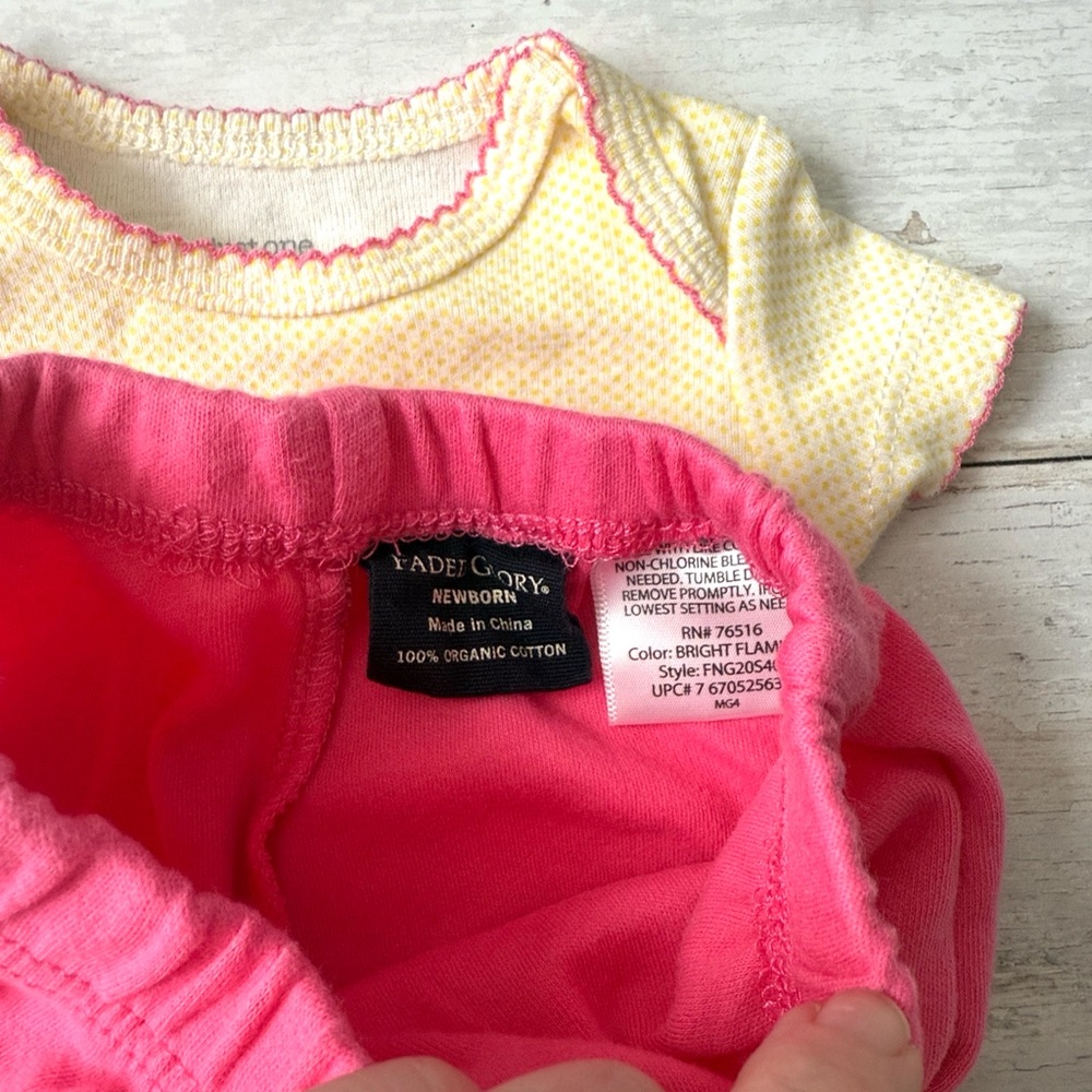 Baby Girl Newborn Summee Outfit Pink Shorts Cotton Onesie Bumblebee Size NB - Picture 4 of 4